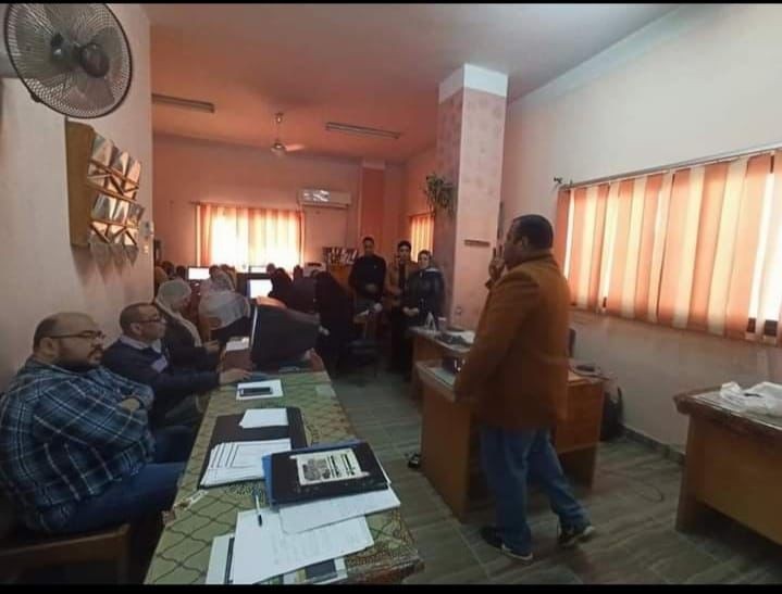 بناء الكوادر والقيادات