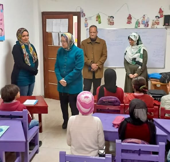 وكيل وزارة التربية والتعليم تشيد بمشروع مؤسسة مشكاة نور "التعليم المستمر" المجاني للمرحلتين الابتدائية والإعدادية.