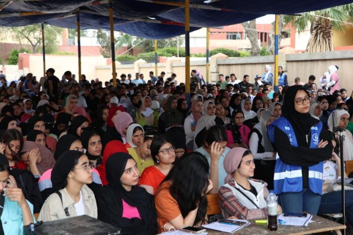 تغطية صحيفة وكالة أنباء مصر المصرية "لقوافل مراجعات الثانوية العامة والإعدادية" بعد النجاح الكبير الذي حققته والحضور الكثيف من الطلاب.