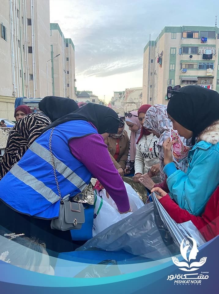 أهالي حي الضواحي يشاركون مؤسسة مشكاة نور الاحتفال بقدوم شهر رمضان