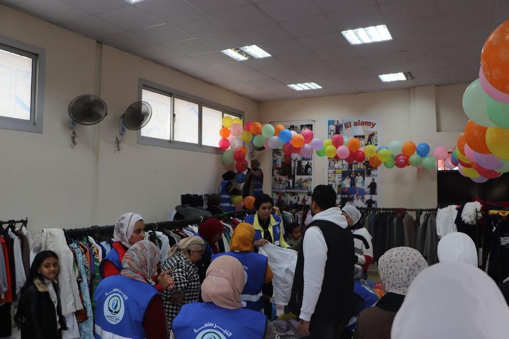 اللواء عادل الغضبان يحضر إفطار سفرة مشكاة نور مع أكثر من 2500 ضيف من الأُسر التي ترعاها المؤسسة.. ويشهد تصنيع طن كعك وبسكويت بمناسبة العيد.