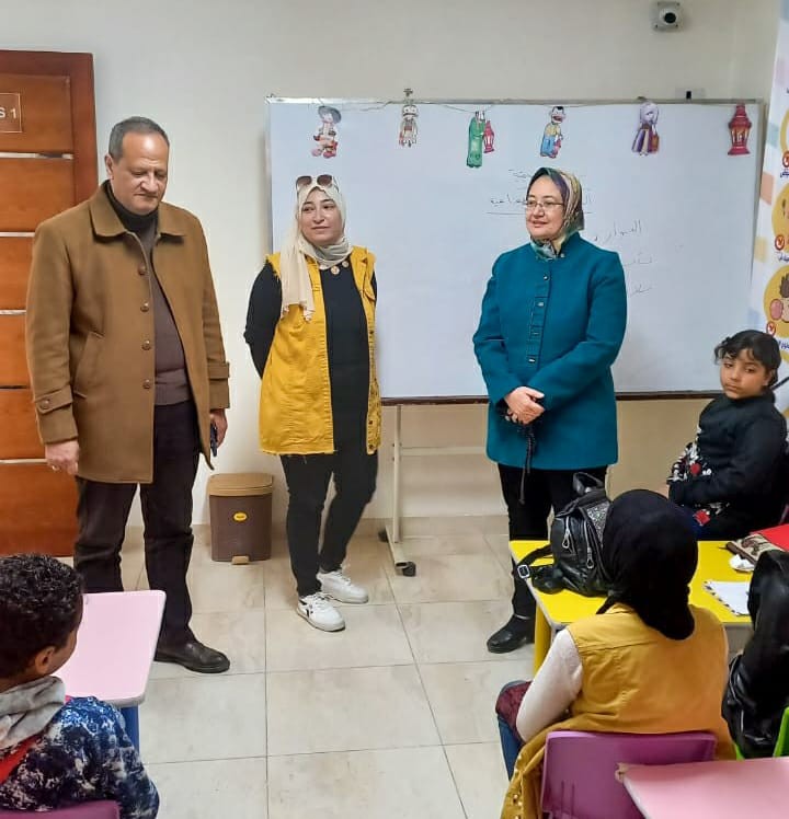 وكيل وزارة التربية والتعليم تشيد بمشروع مؤسسة مشكاة نور "التعليم المستمر" المجاني للمرحلتين الابتدائية والإعدادية.