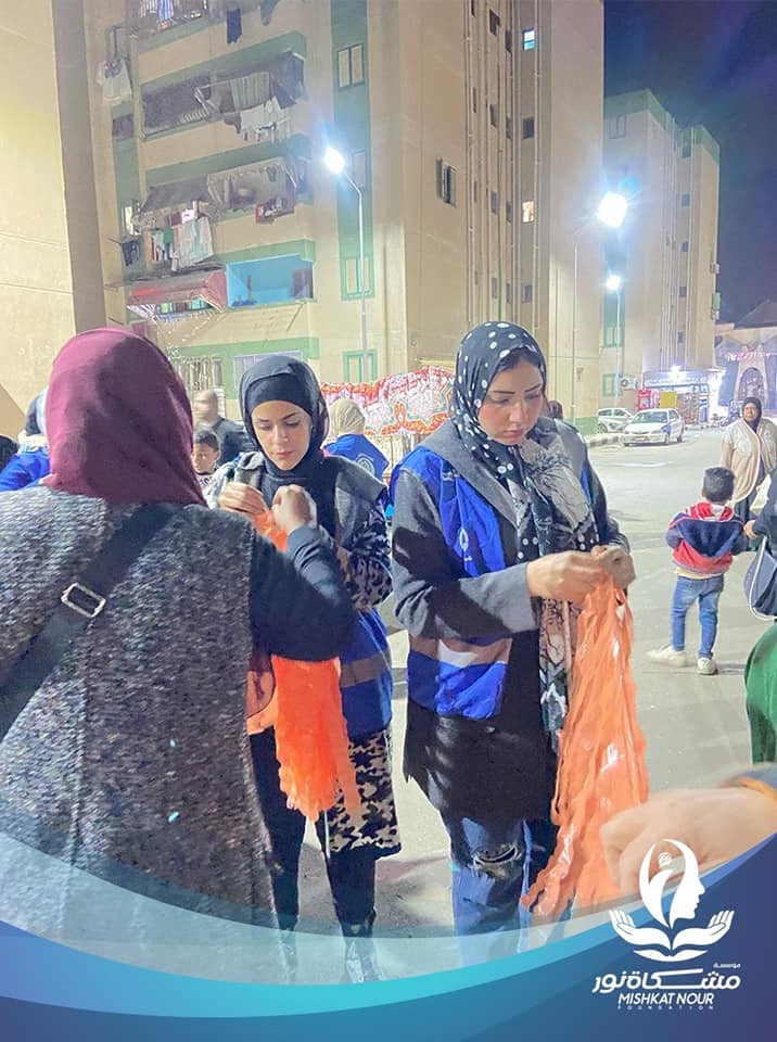 أهالي حي الضواحي يشاركون مؤسسة مشكاة نور الاحتفال بقدوم شهر رمضان